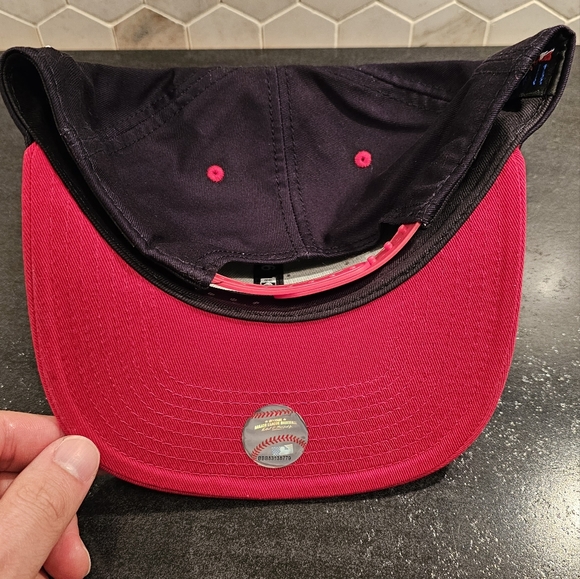 Brand New New Era x Pearl Jam Boston Red Sox Hat- limited edition - Picture 2 of 5